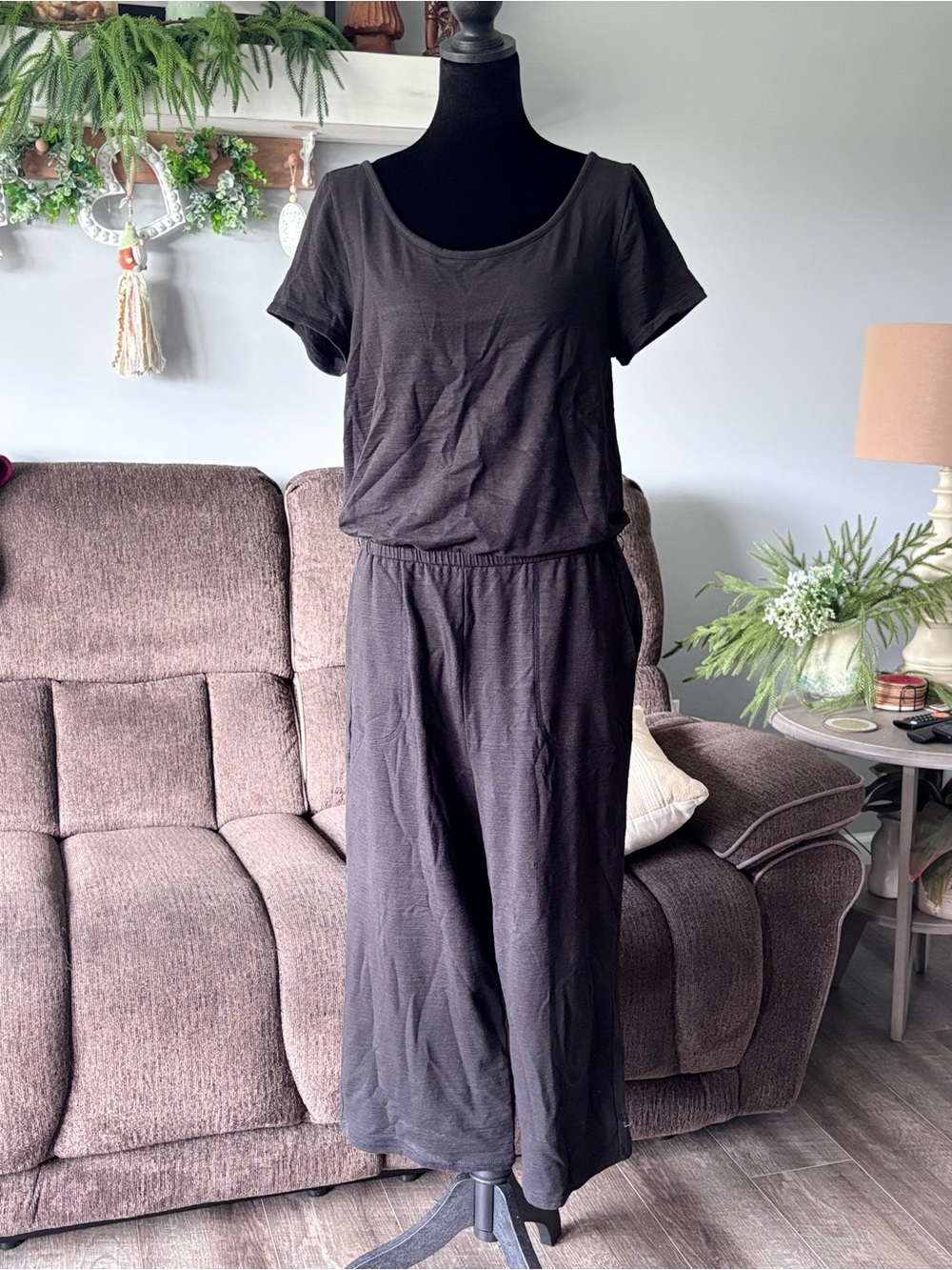 Talbots Black Short-Sleeve Wide-Leg twist back Jumpsuit upf 50+
